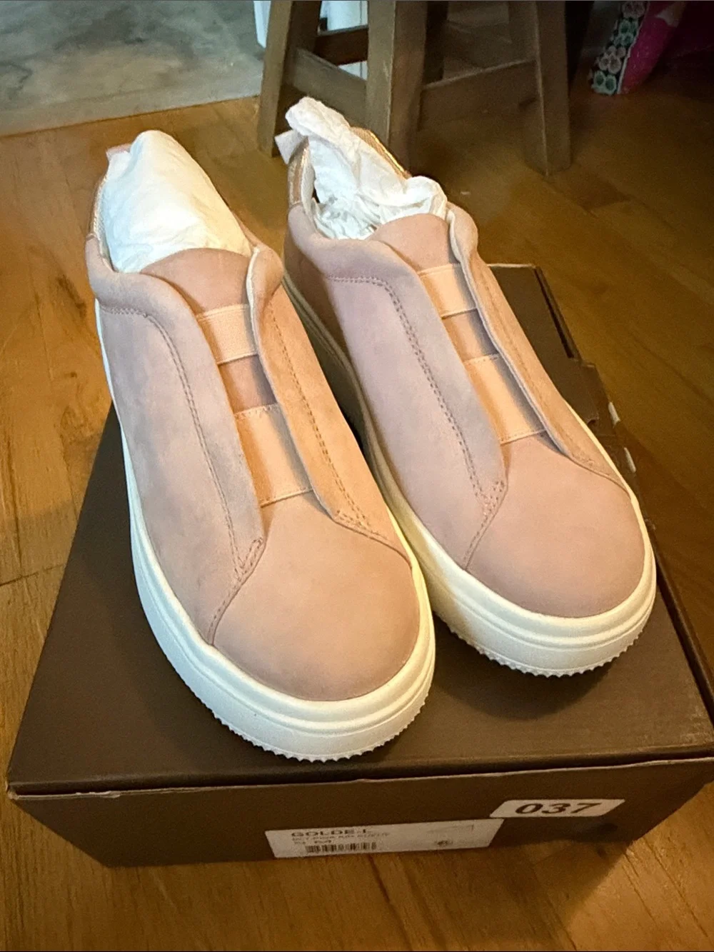 Paolo Goldie pallet pink kid suede Women’s Platform Sneaker 9M